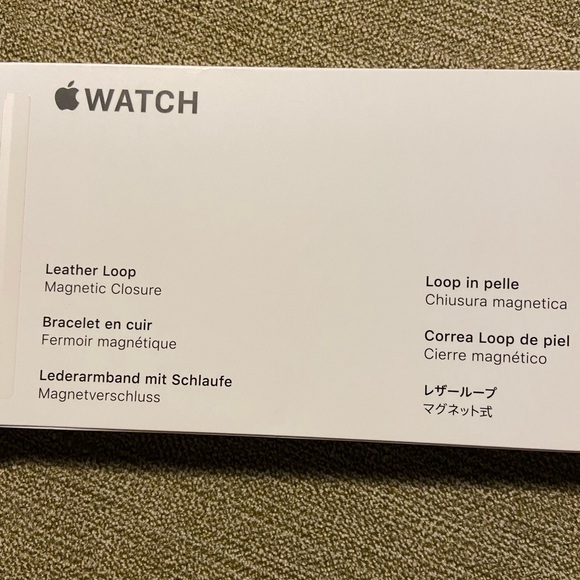 Apple Watch Leather Loop 44mm main image 4